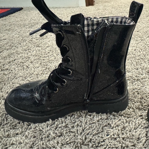 Girls Sparkly Black Combat Boots, size 2 - Picture 9 of 16
